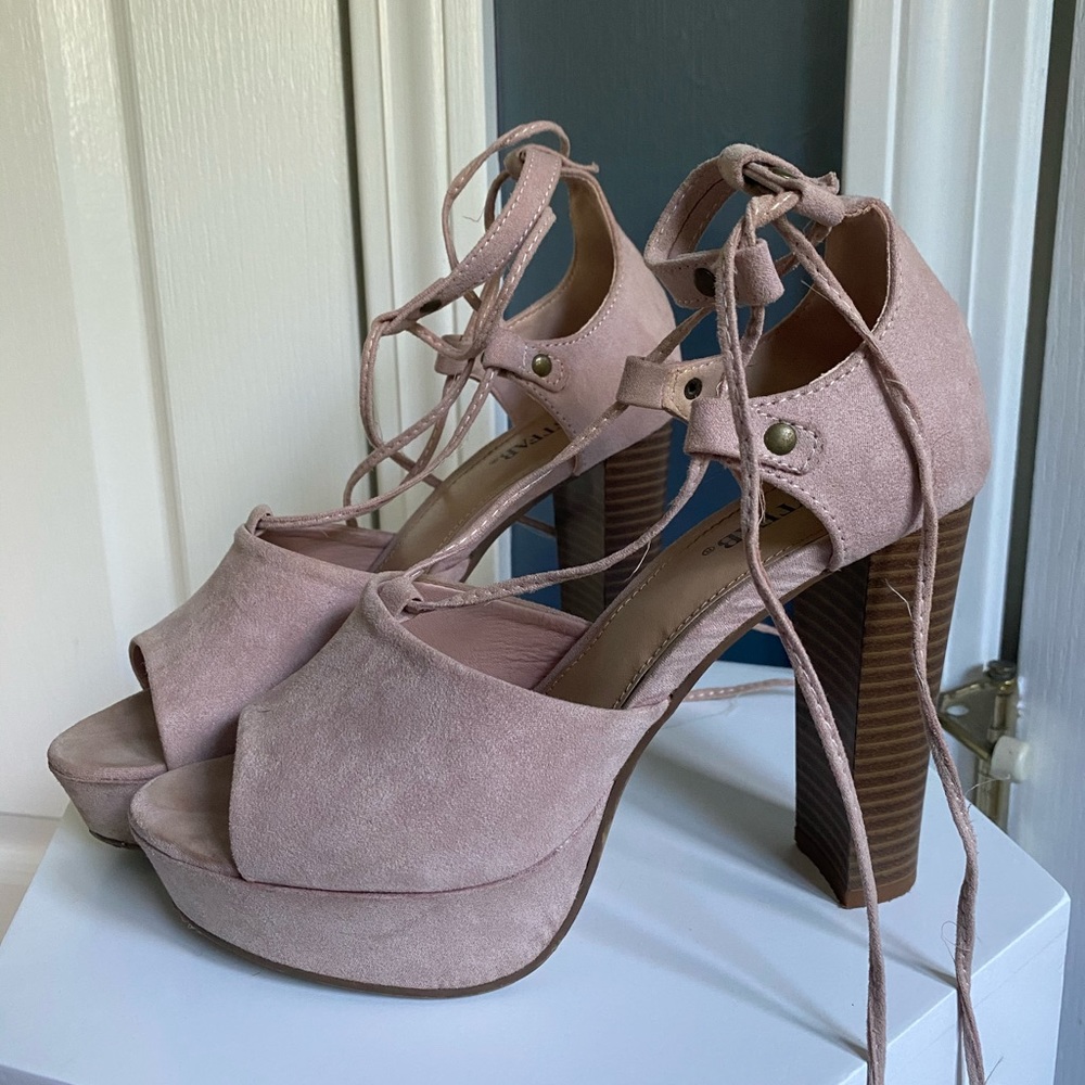 Chunky heels